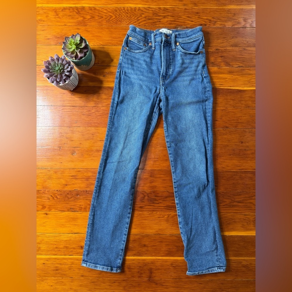 Madewell
The Perfect Vintage Jean in Melgrove Wash - Picture 4 of 9